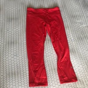 Lululemon orange 3/4 length leggings
